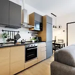 Borgo Milanese - Bocconi 15 Minuti Διαμέρισμα *